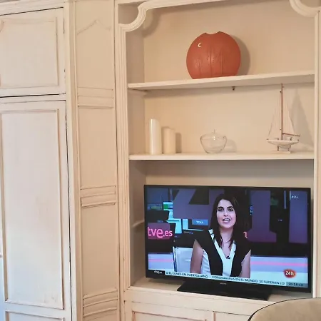 Daire Velazquez Moreno *