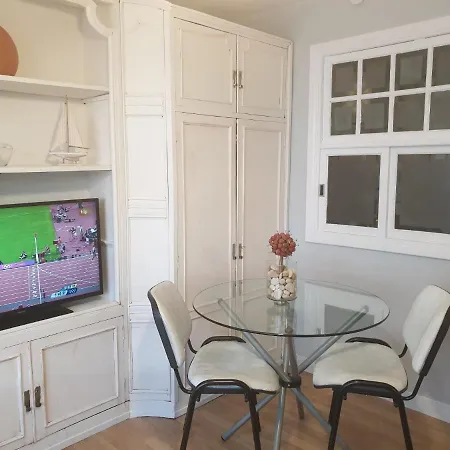 Velazquez Moreno Daire *